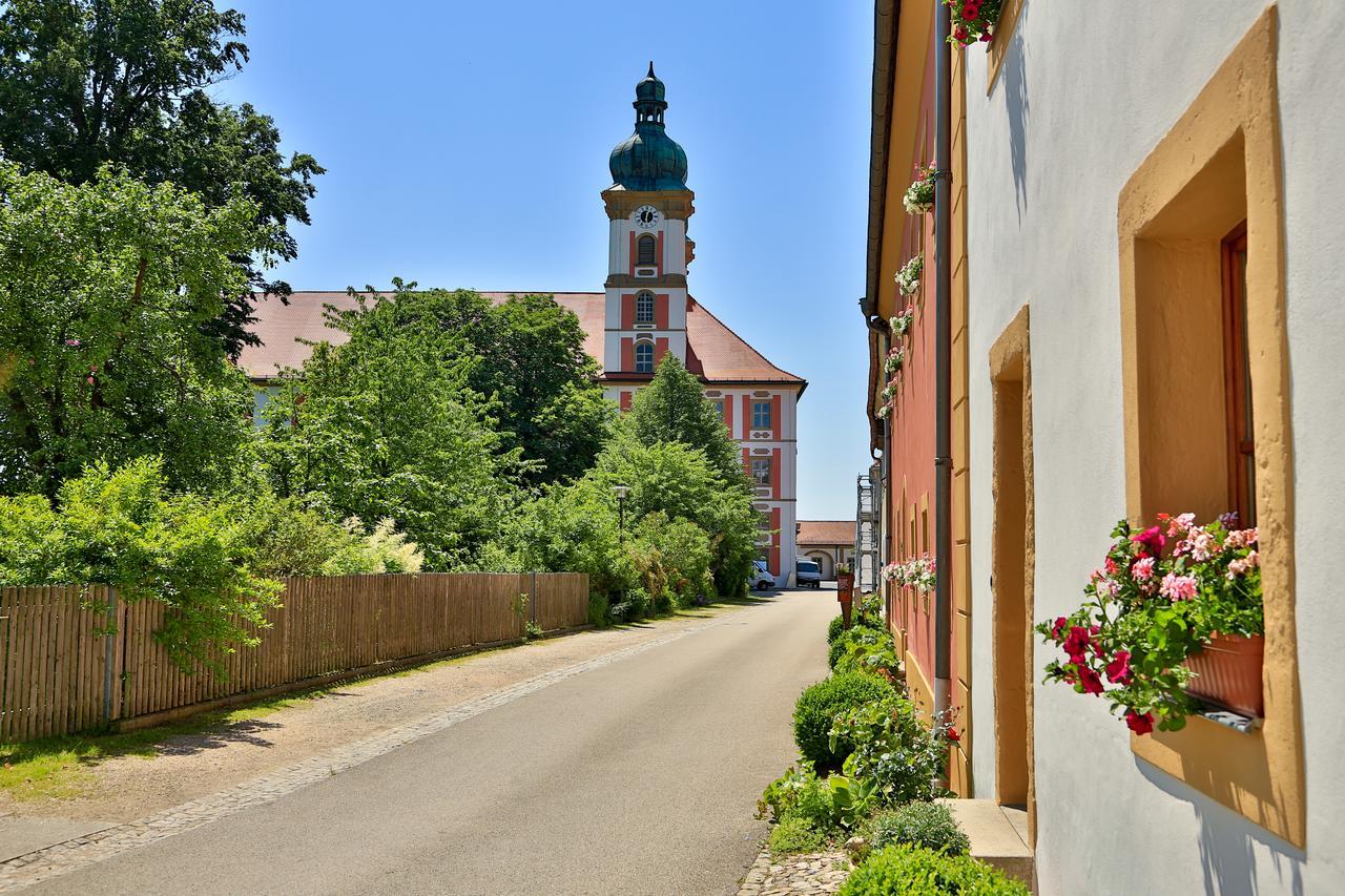 Hotel Kloster-Gasthof Speinshart Eschenbach in der Oberpfalz Exterior foto